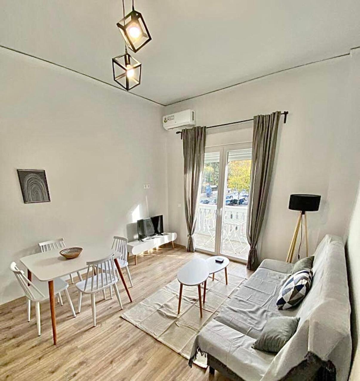 Comfortable Apartment In The City Center أثينا المظهر الخارجي الصورة