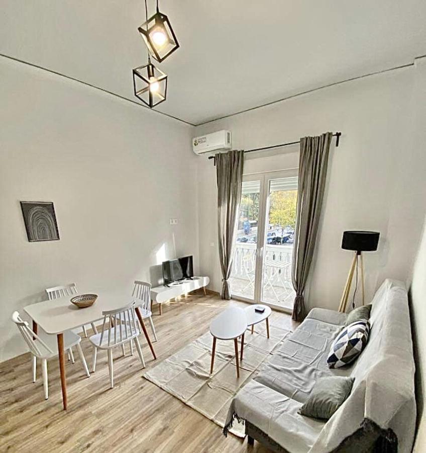 Comfortable Apartment In The City Center أثينا المظهر الخارجي الصورة