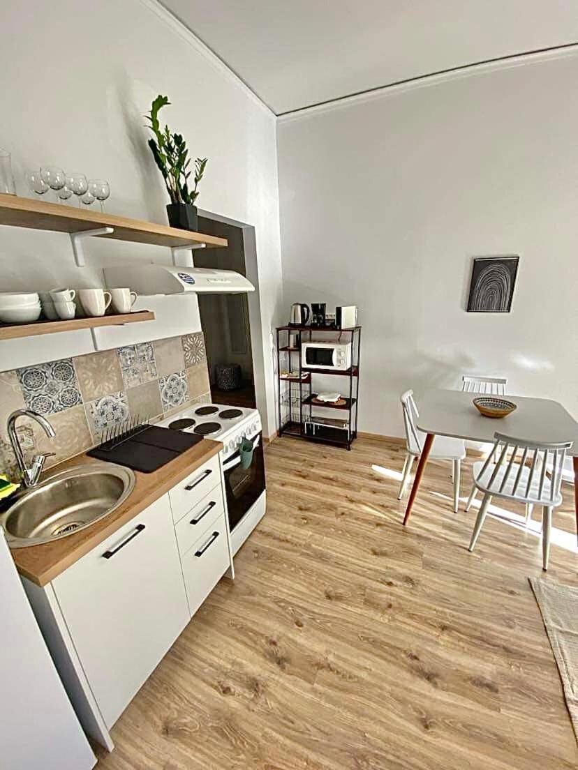 Comfortable Apartment In The City Center أثينا المظهر الخارجي الصورة